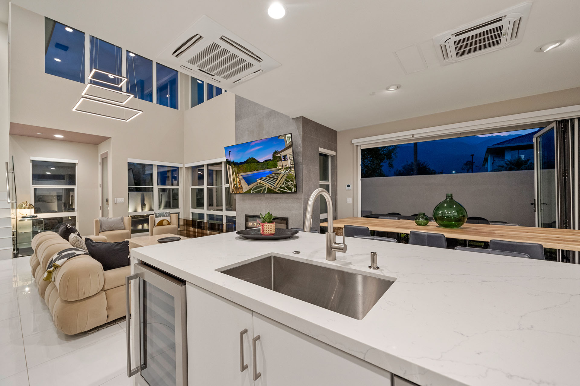 Sky Loft Poolside in Palm Springs | Photo 24