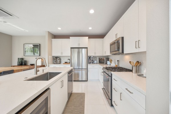 Sky Loft Poolside in Palm Springs 5