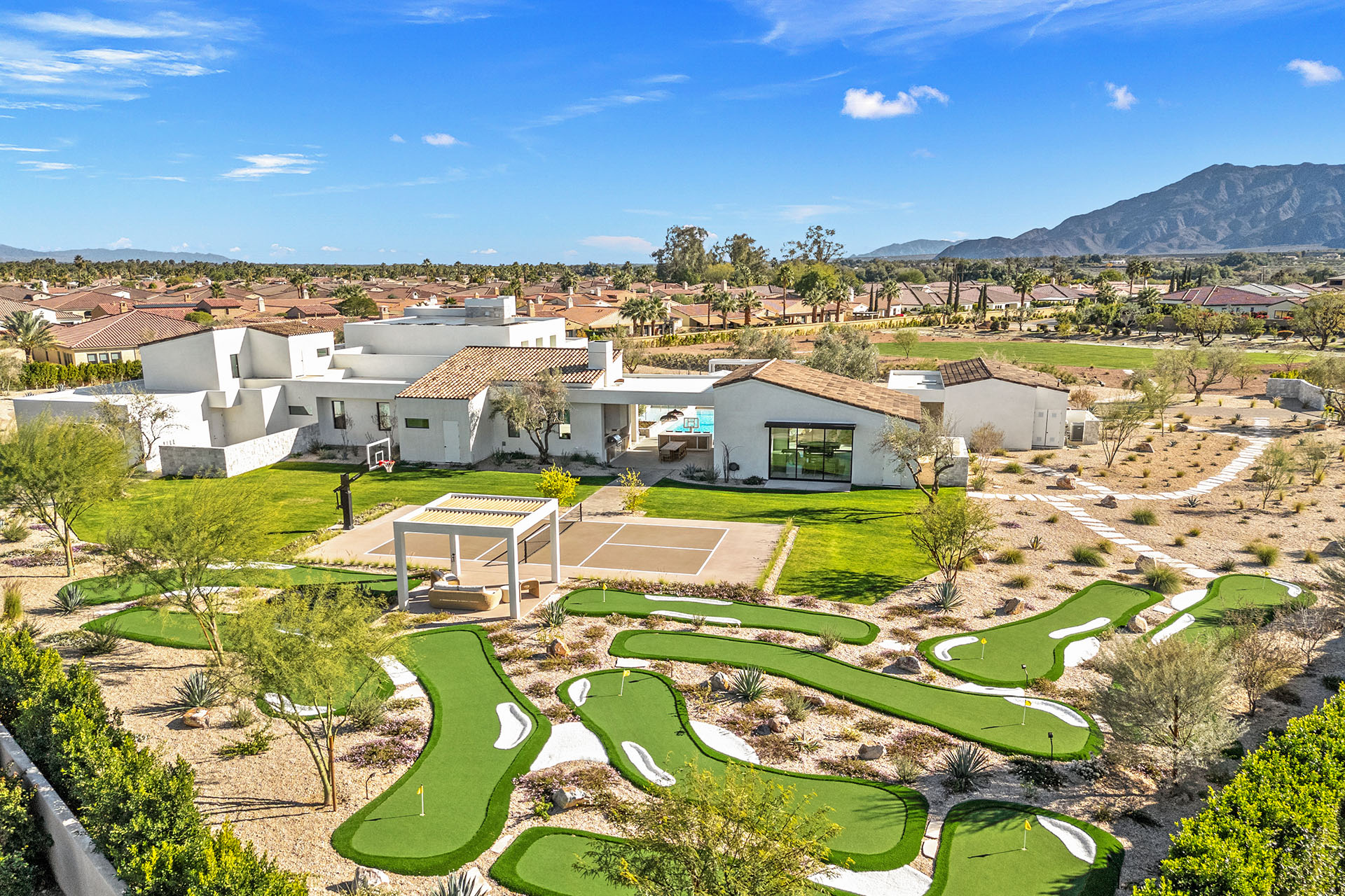 'Olive Grove Estate' 5 Acre Luxury Compound | Photo 2