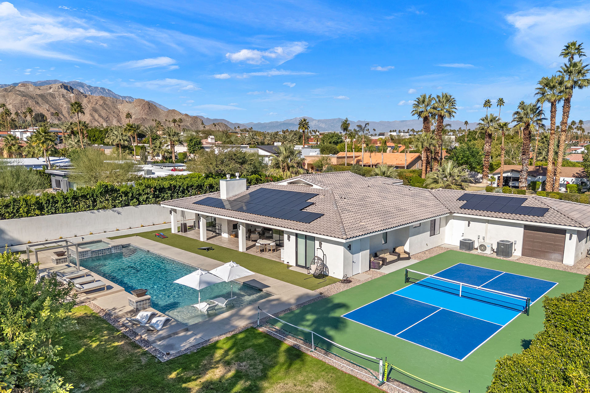 Pura Vida Luxe Estate w/ Pool, Spa & Pickleball! | Photo 3