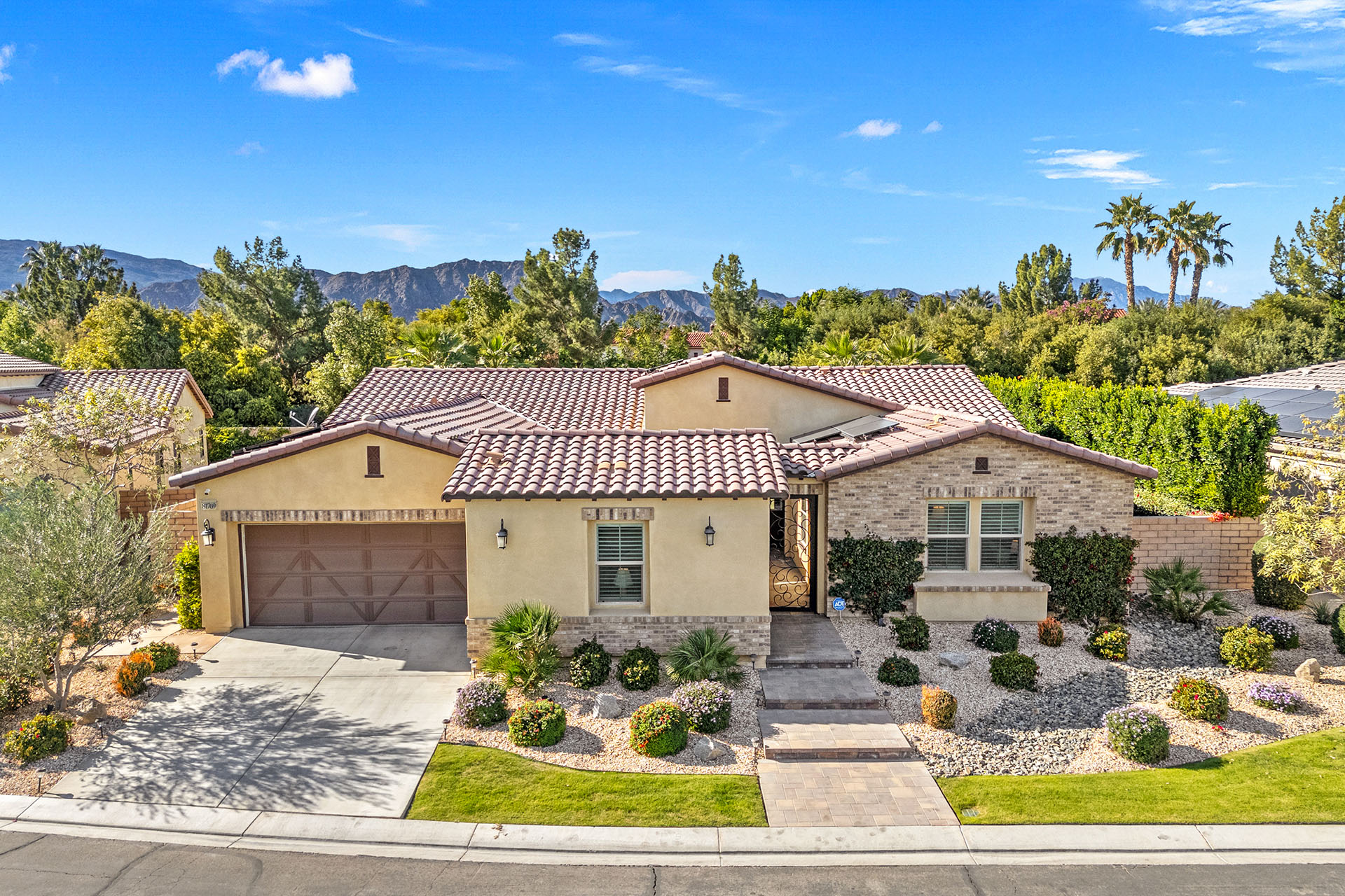 Mosaic 4 BR w/ pool, spa, fire pits! | Photo 46