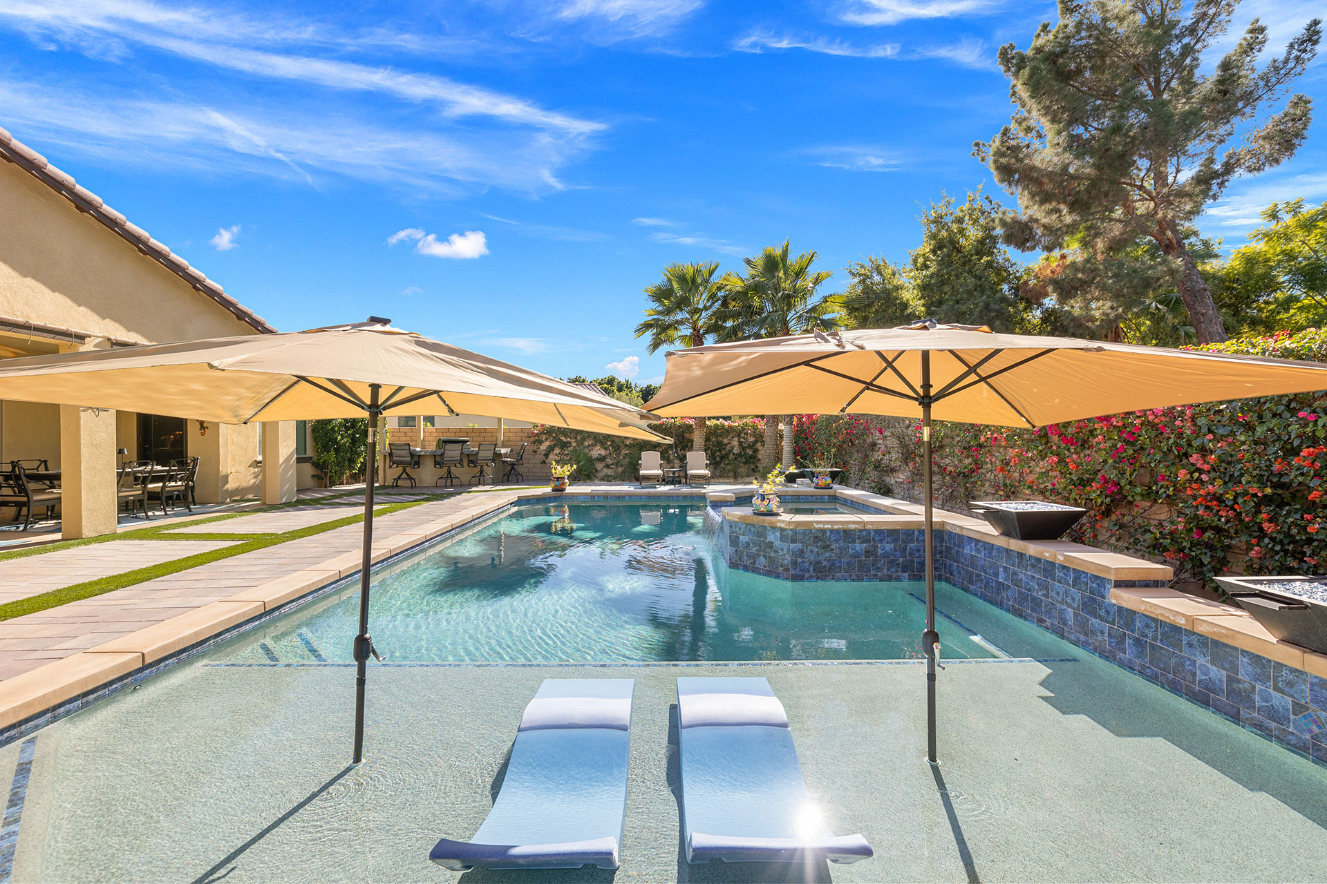 Mosaic 4 BR w/ pool, spa, fire pits! | Photo 2