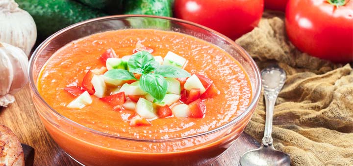 Bell Pepper and Strawberry Bisque