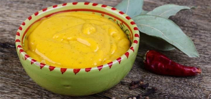 cheesy-curry-sauce-raw