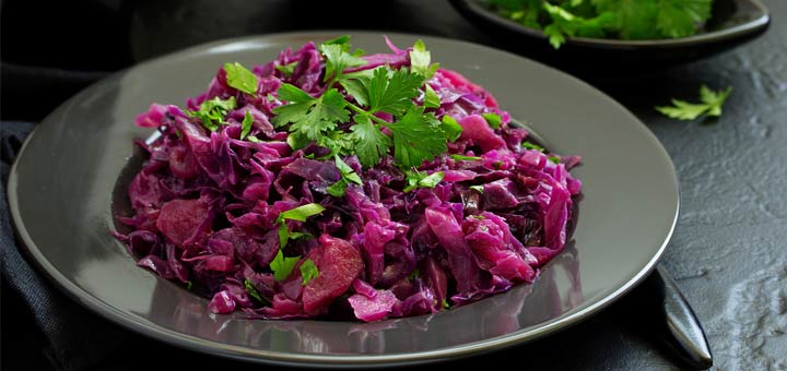 Red Cabbage Salad