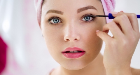 0-158629441-fotolia-74674774-subscription-monthly-m