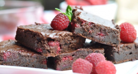 0-362292231-raspberrybrownies