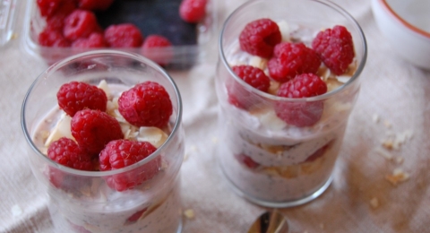 0-900407868-raspberry-coconut-chia-seed-pudding