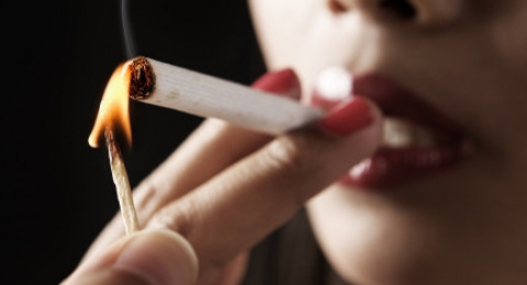 0-989170296-personsmoking