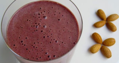 Raw Vegan Cherry Cinnamon Smoothie
