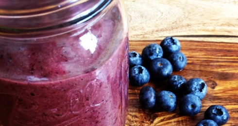 0-583598491-brain-boosting-smoothie