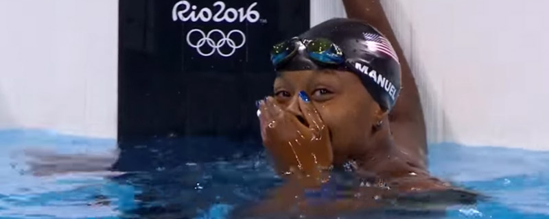 simone-manuel-swimmer-wins-gold