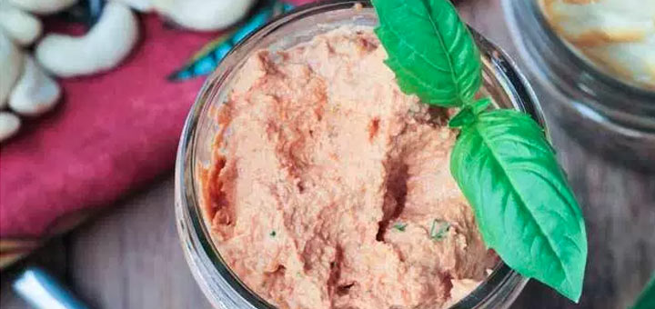 Raw Vegan Sun-Dried Tomato Spread