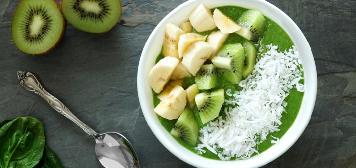 green-smoothie-bowl
