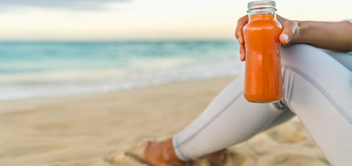 carrot-juice-on-beach