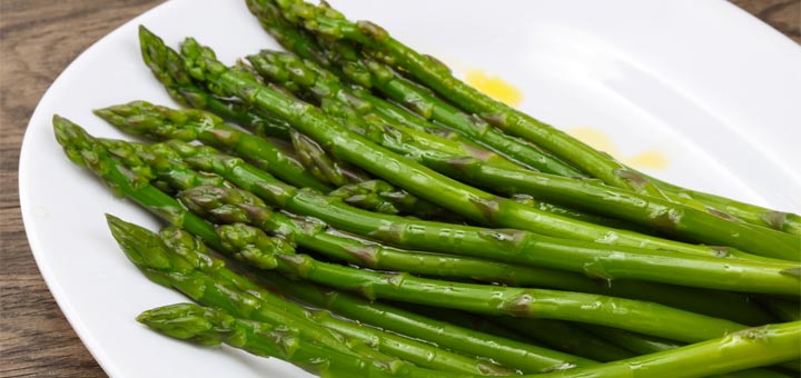 Boiled Asparagus With A Lemon Dijon Dressing