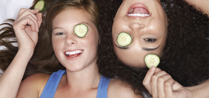 Get Rid Of Dark Circles Naturally With These Tips
