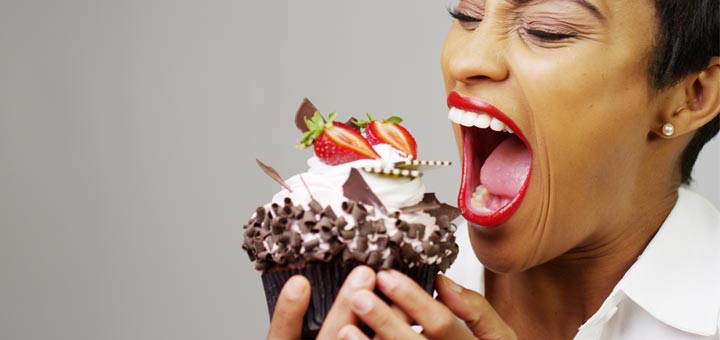 black-woman-eating-cake