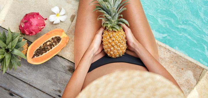 bikini-lady-fruit-pool