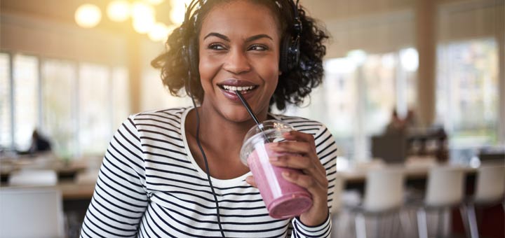 black-woman-headphones-smoothie