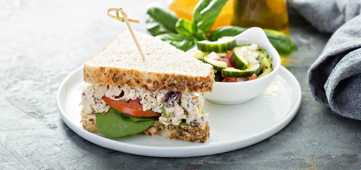 jackfruit-salad-sandwich