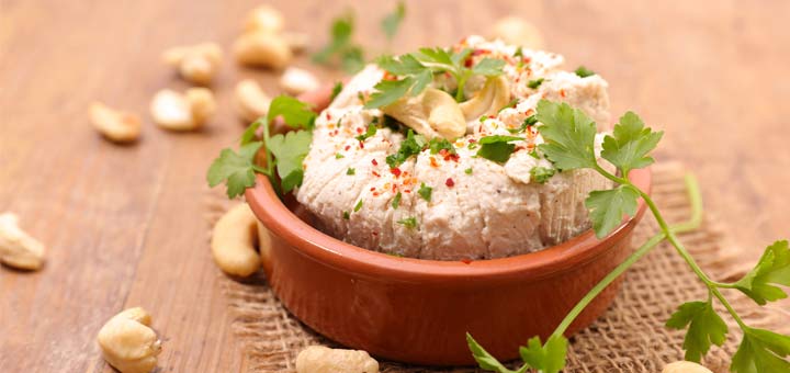 Herbed Raw Cashew Cheese Spread