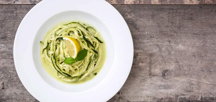 zoodles-with-hemp-seed-alfredo