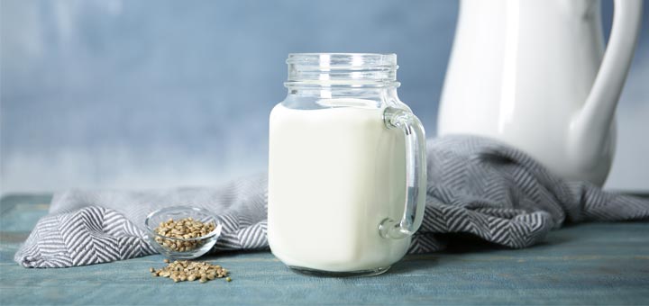 hemp-seed-milk-mason-jar