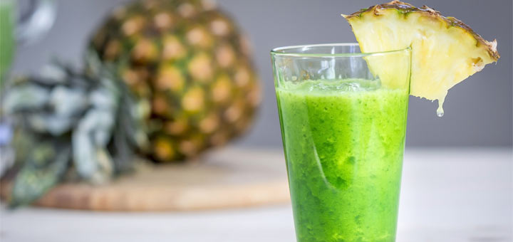 Pineapple And Mango Green Smoothie