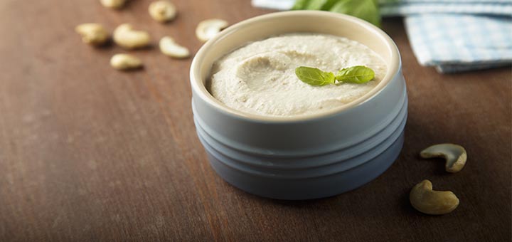 Raw Vegan Cashew Ranch Dip