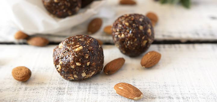4-Ingredient Pumpkin Spice Energy Bites