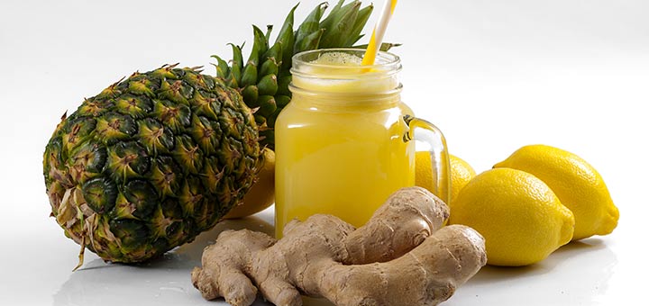 Detoxifying Lemon Ginger Smoothie