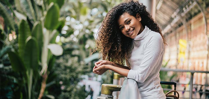 The Top 5 Essential Oils To Help You Grow Strong Healthy Hair