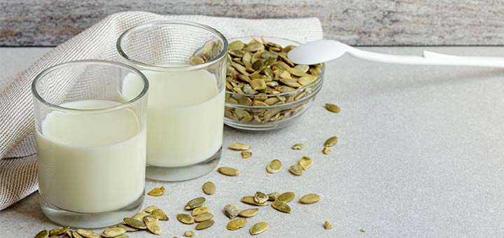 Homemade Raw Vegan Pumpkin Seed Milk