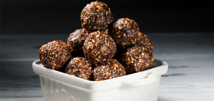 Apple Pie Energy Bites