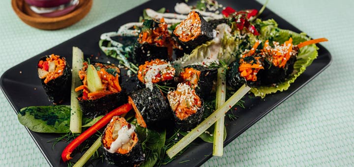 Raw Carrot Coriander Rice Sushi Wraps