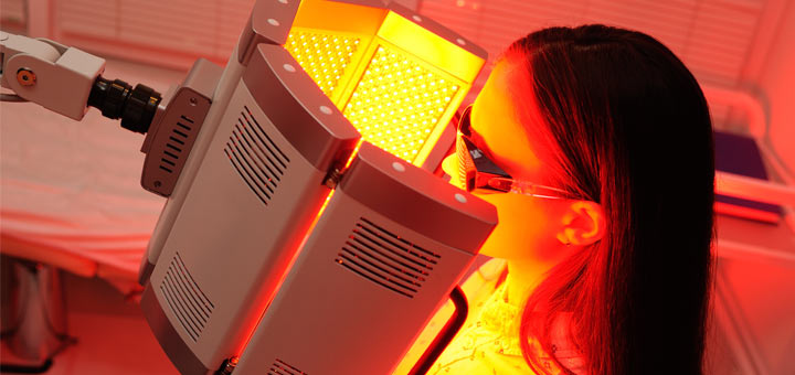 What’s The Deal With Red Light Therapy? Does It Work?