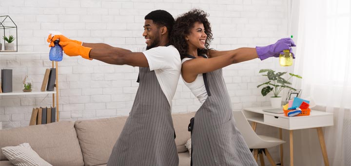 7 Natural Cleaners You Need For Non-Toxic Spring Cleaning