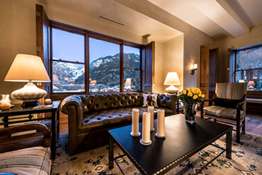 How award-winning architect Alan Wanzenberg turned a lodge into an ...