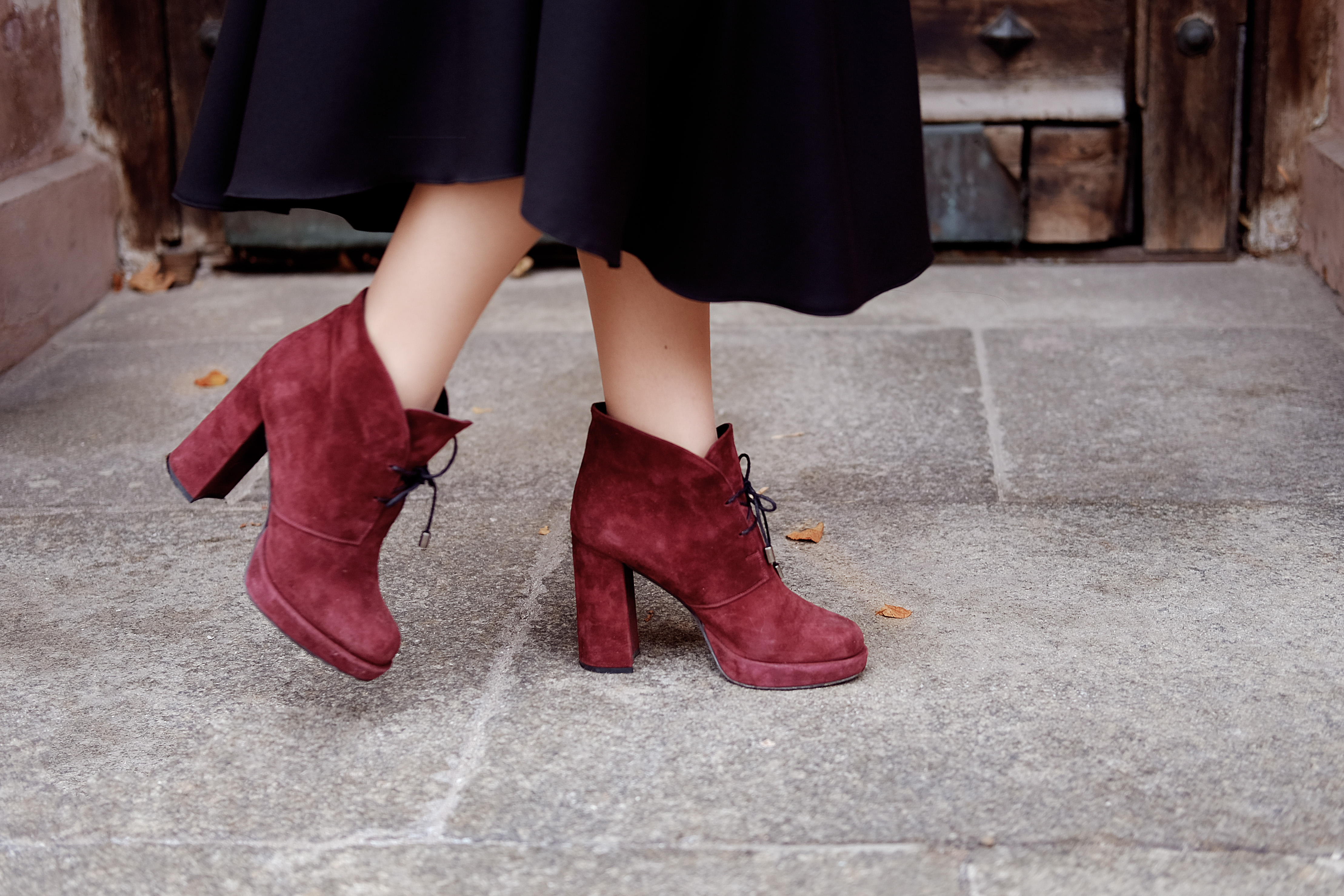 How to get rid of scuff marks on suede on sale boots