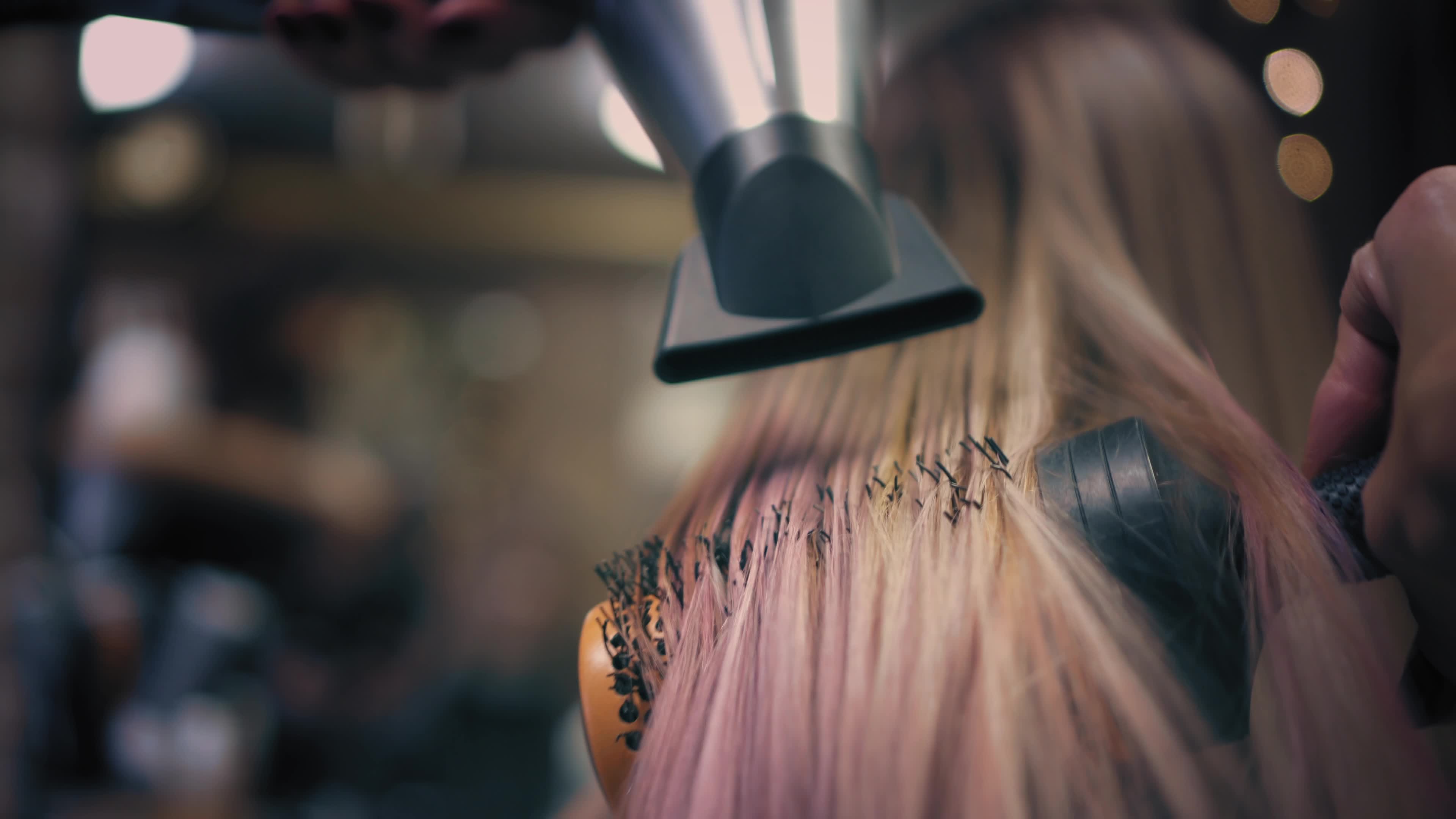 How To Set Up The Commission Structure For A Salon