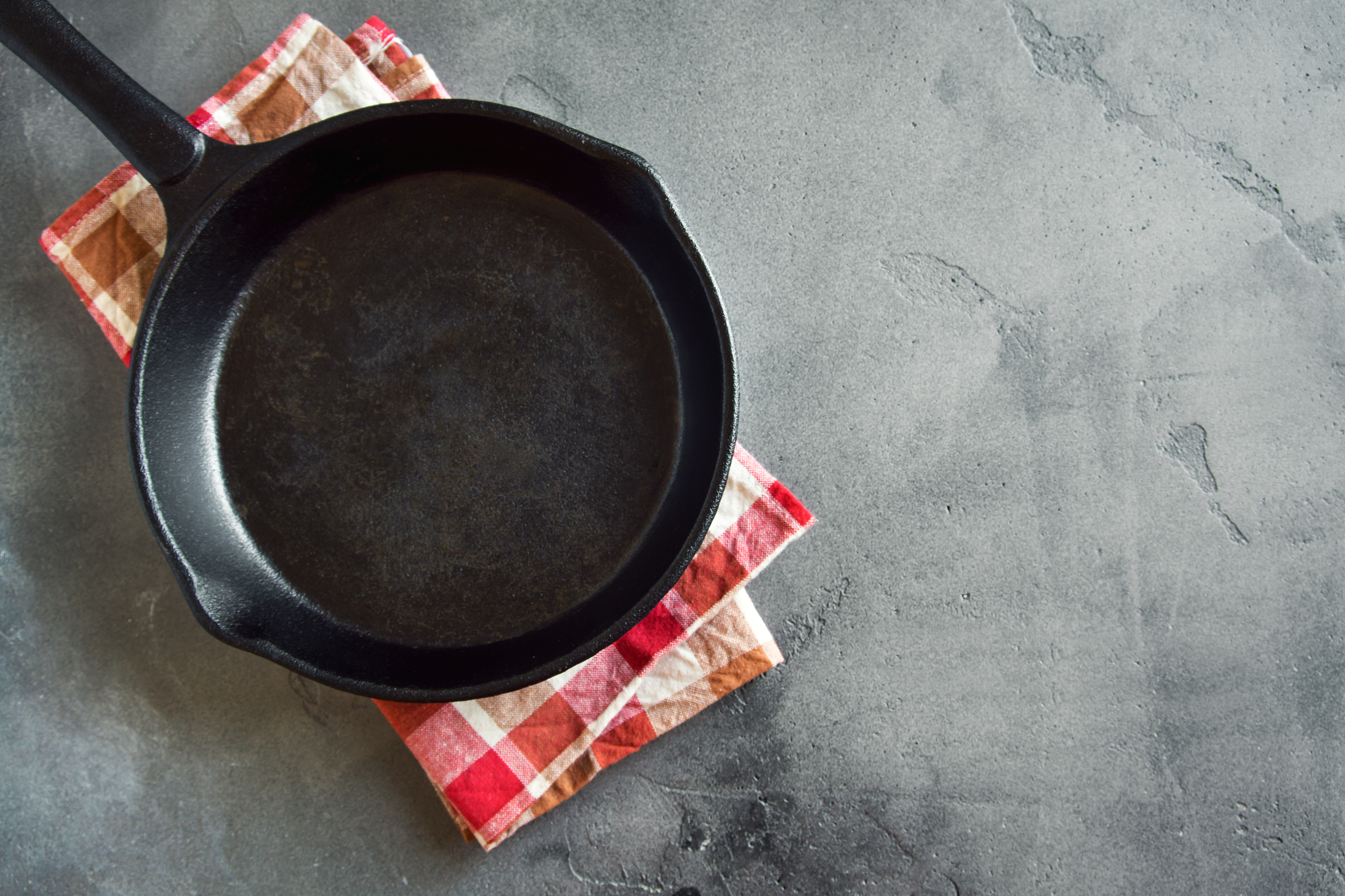 How To Repair A Cast Iron Pan Hunker