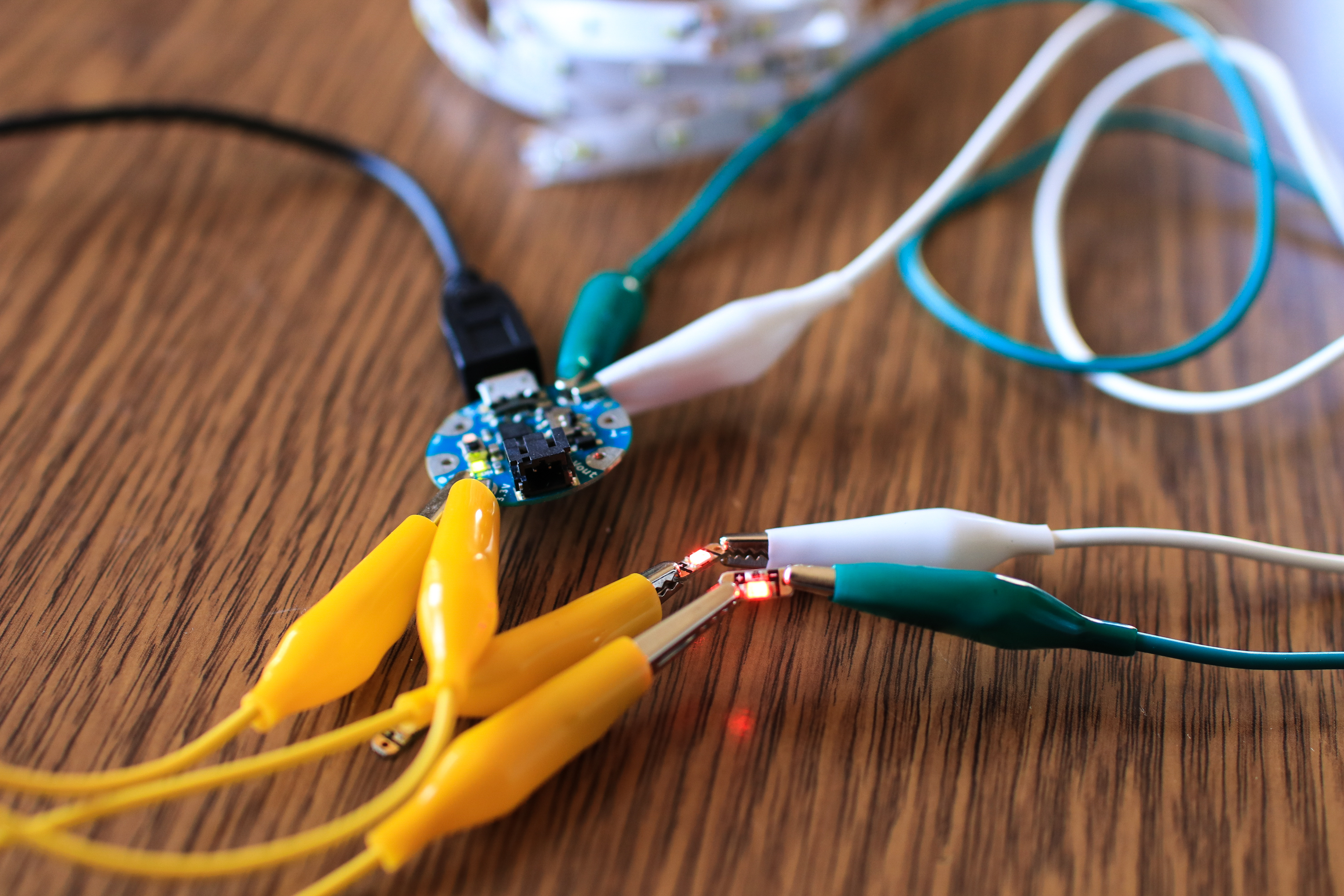 How to Connect Wires With an Alligator Clip Sciencing