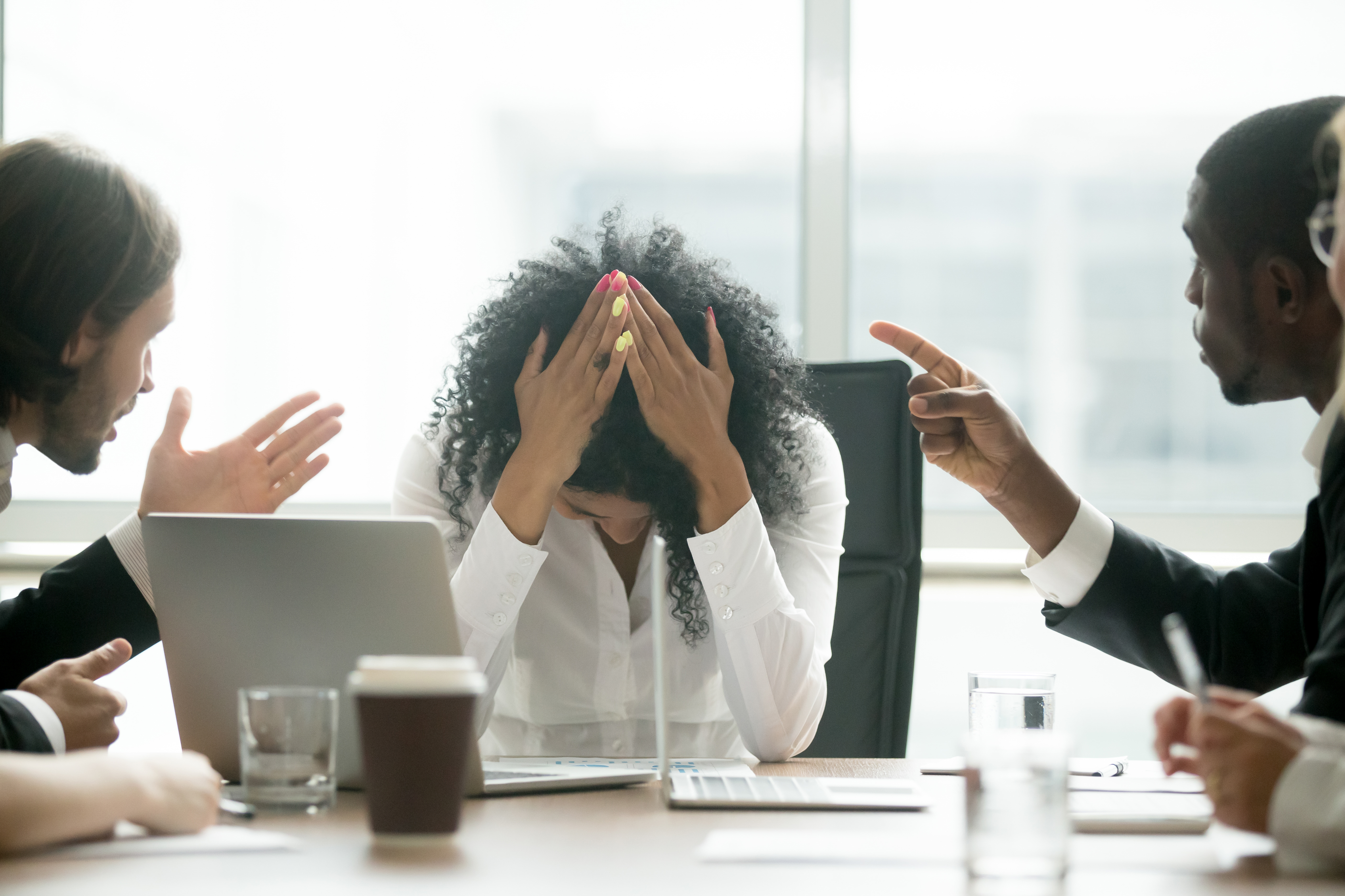How to Word a Grievance for a Hostile Workplace With a Supervisor