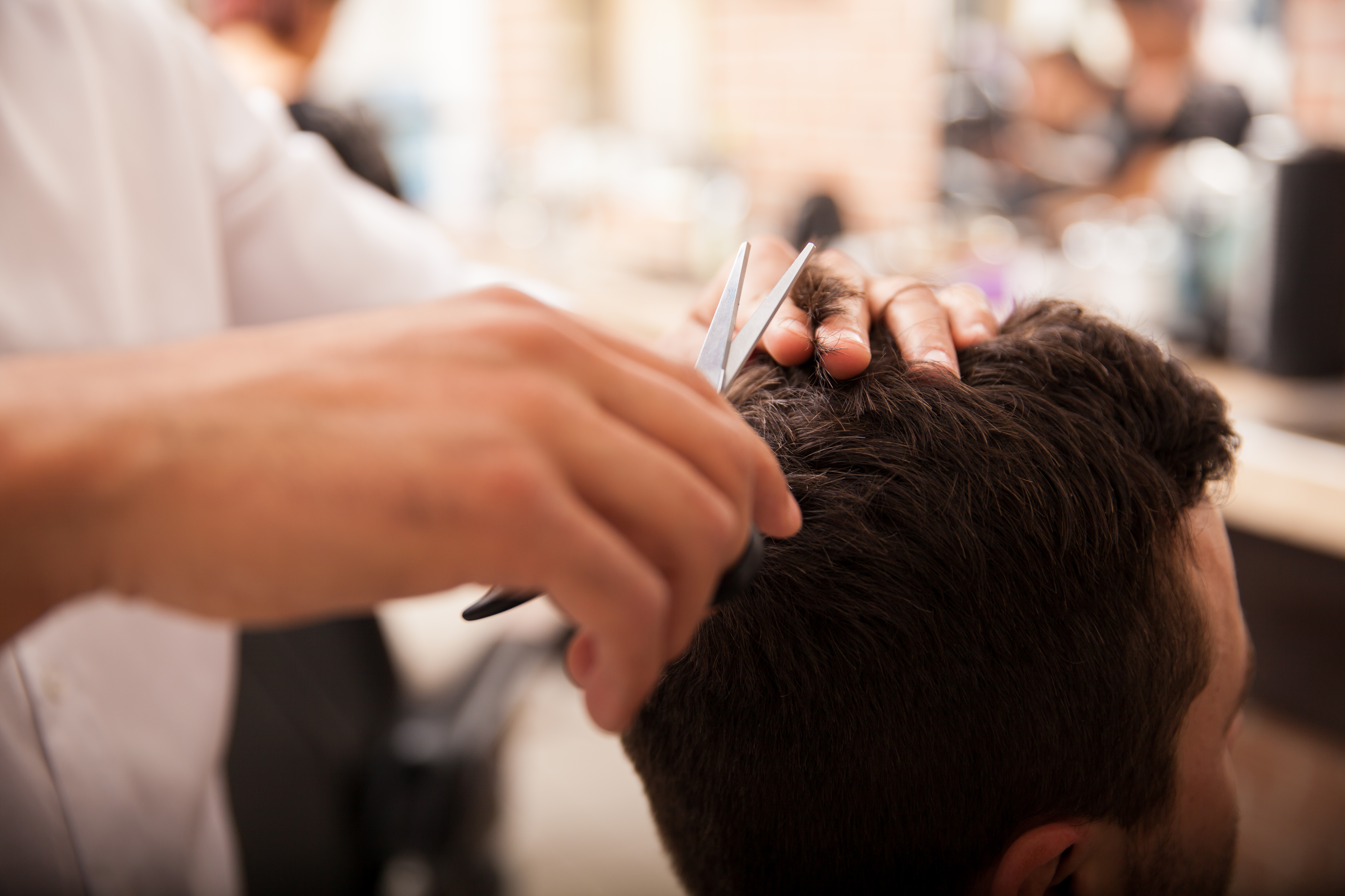 how to cut your man's hair with scissors