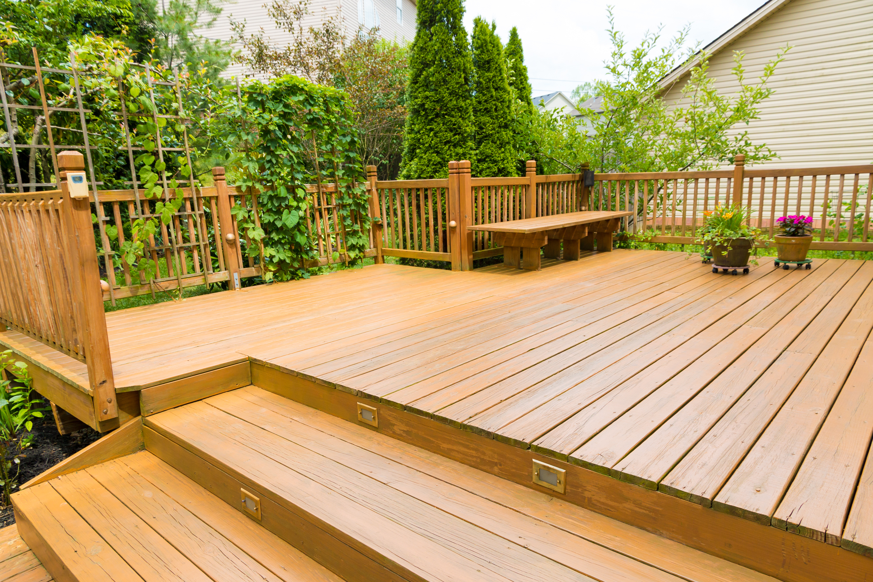 Cost to build a ground level deck