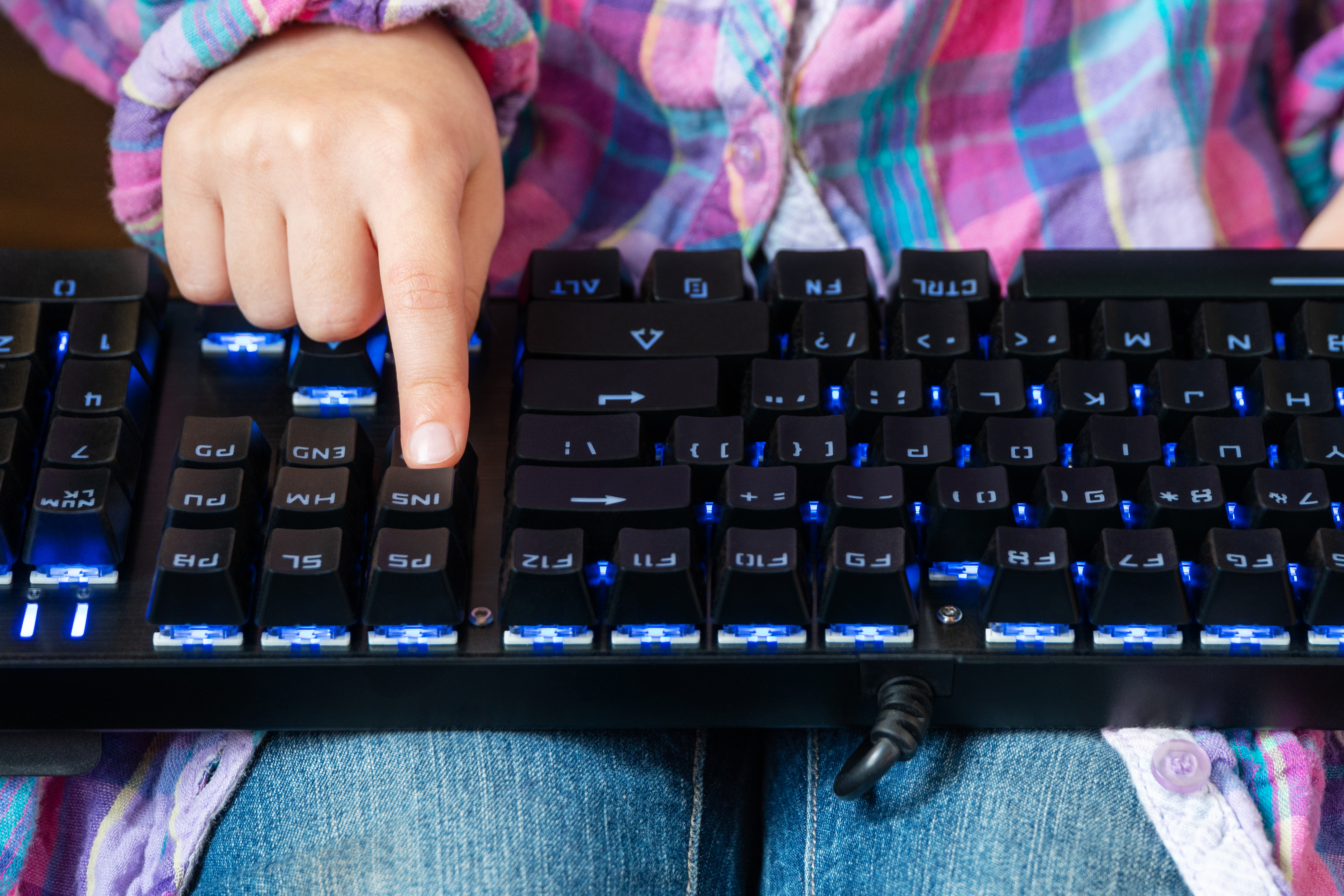 how to make a backlit keyboard