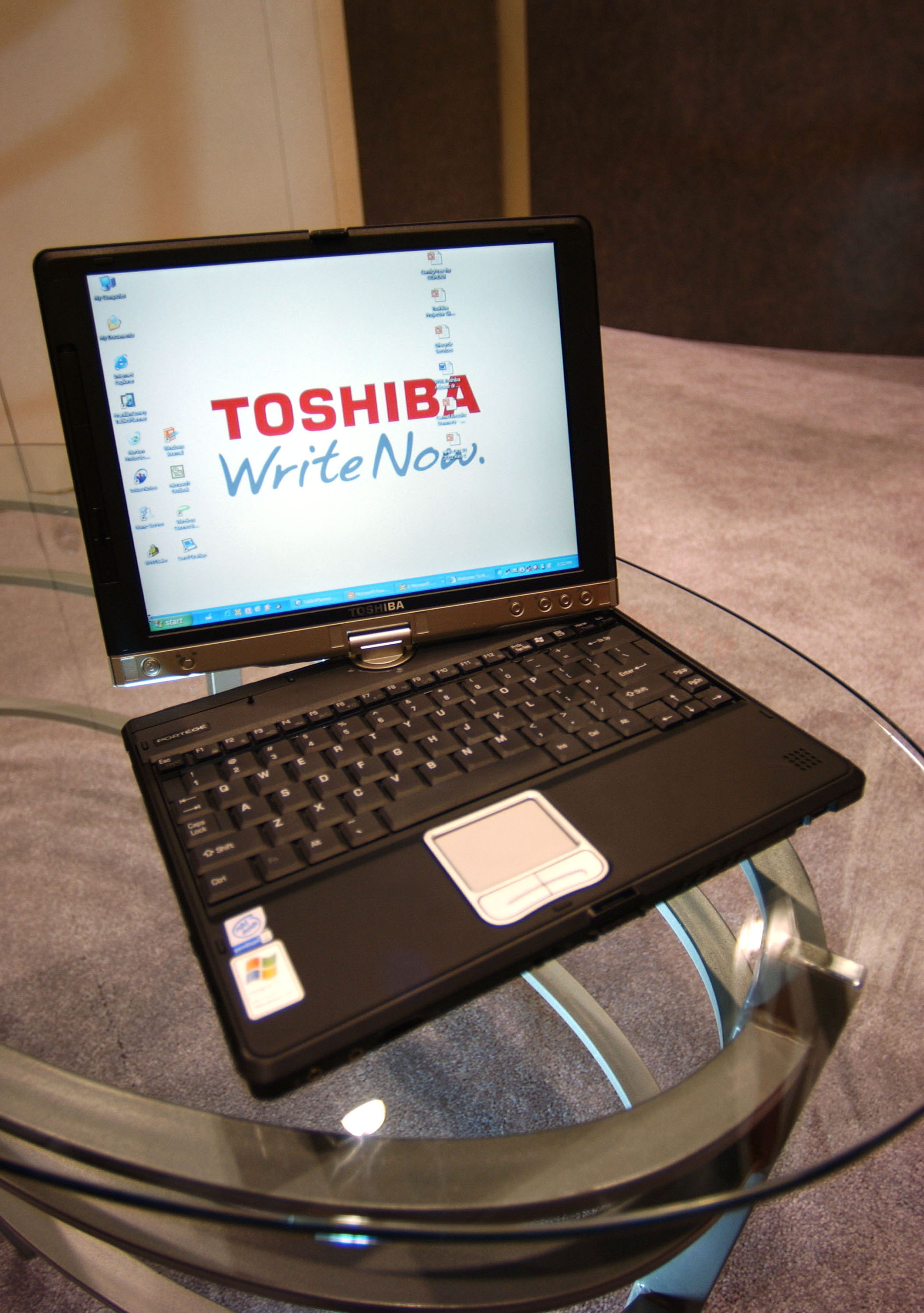 how to turn keyboard on toshiba laptop