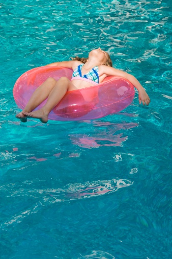 https muyfitness com como nadar con tu periodo y con las toallas sanitarias 13143950