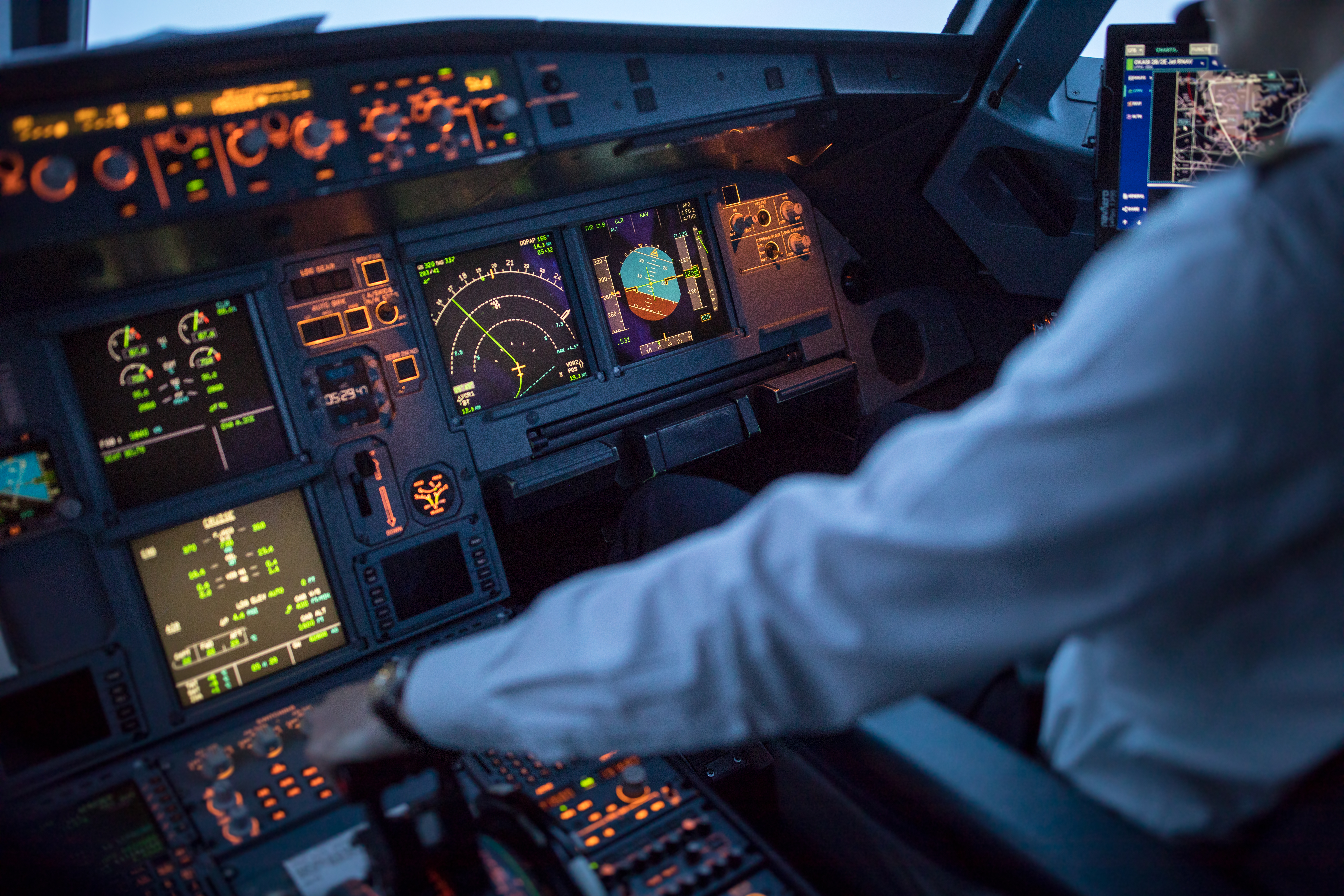 How Much Does It Cost To Become A Pilot